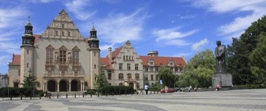 Uniwersytet w Poznaniu Uniwersytet im. Adama Mickiewicza w Poznaniu