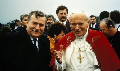 Lech Wałęsa i Jan Paweł II Lech Wałęsa i papież